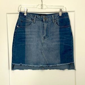 BLACK LABEL C’est Toi Jean Skirt